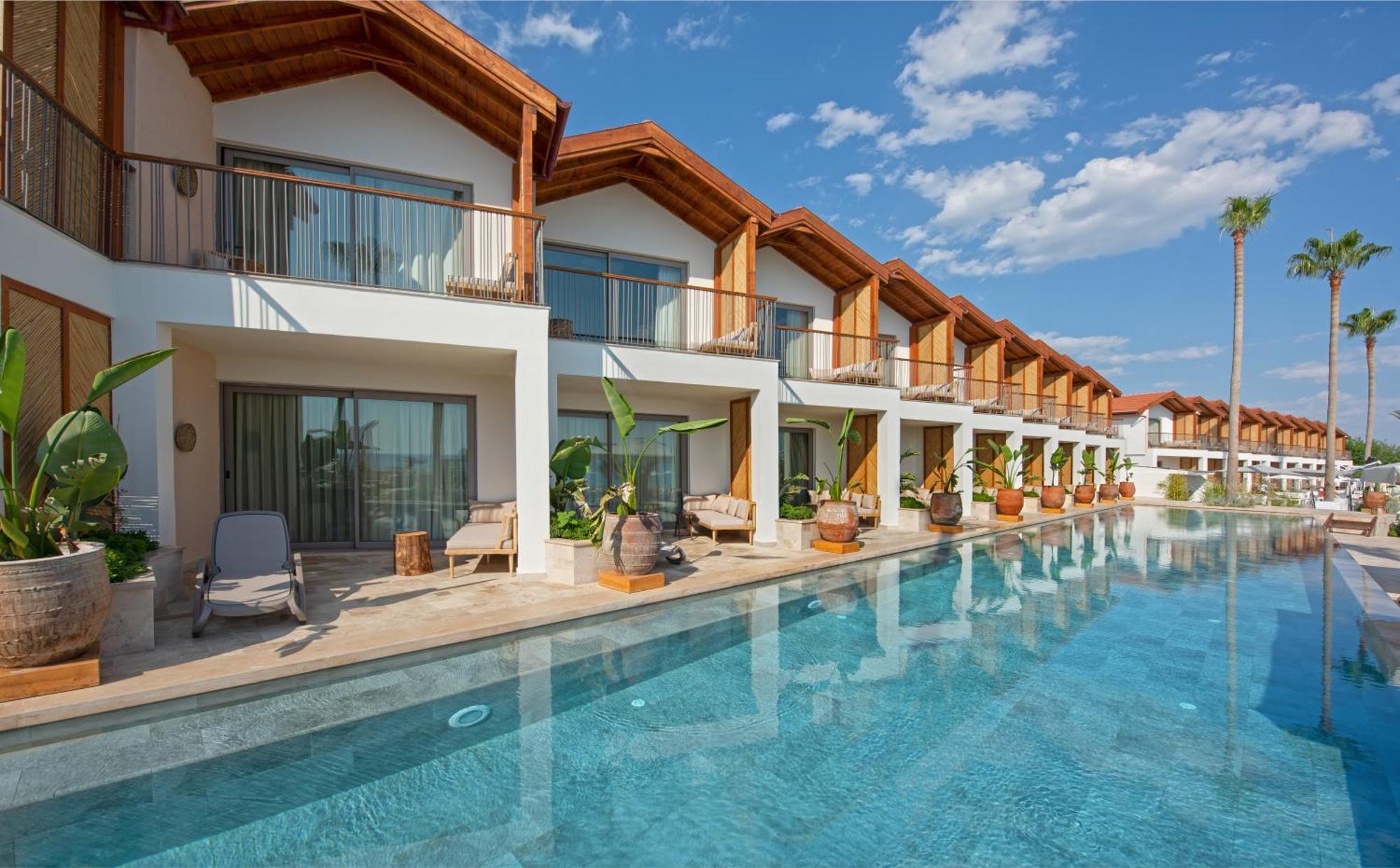 Day One Beach Resort & Spa - Adult Only Alanya Exterior photo The hotel's pool